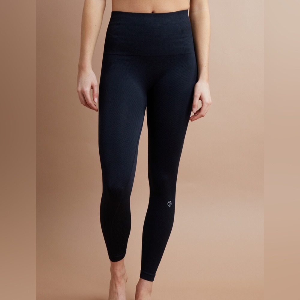 SAVVI Sommer Leggings 24” 🌟 Black 🌟 Size S